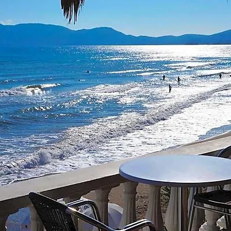 Crystal Hotel 4*
