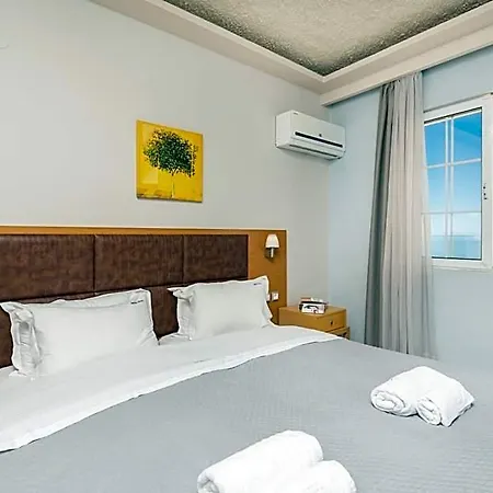 Crystal Hotel